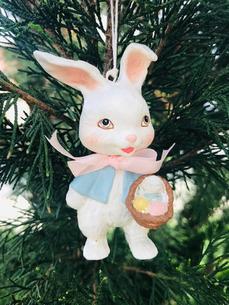Retro Easter Bunny- April 2019 Feature Ornament